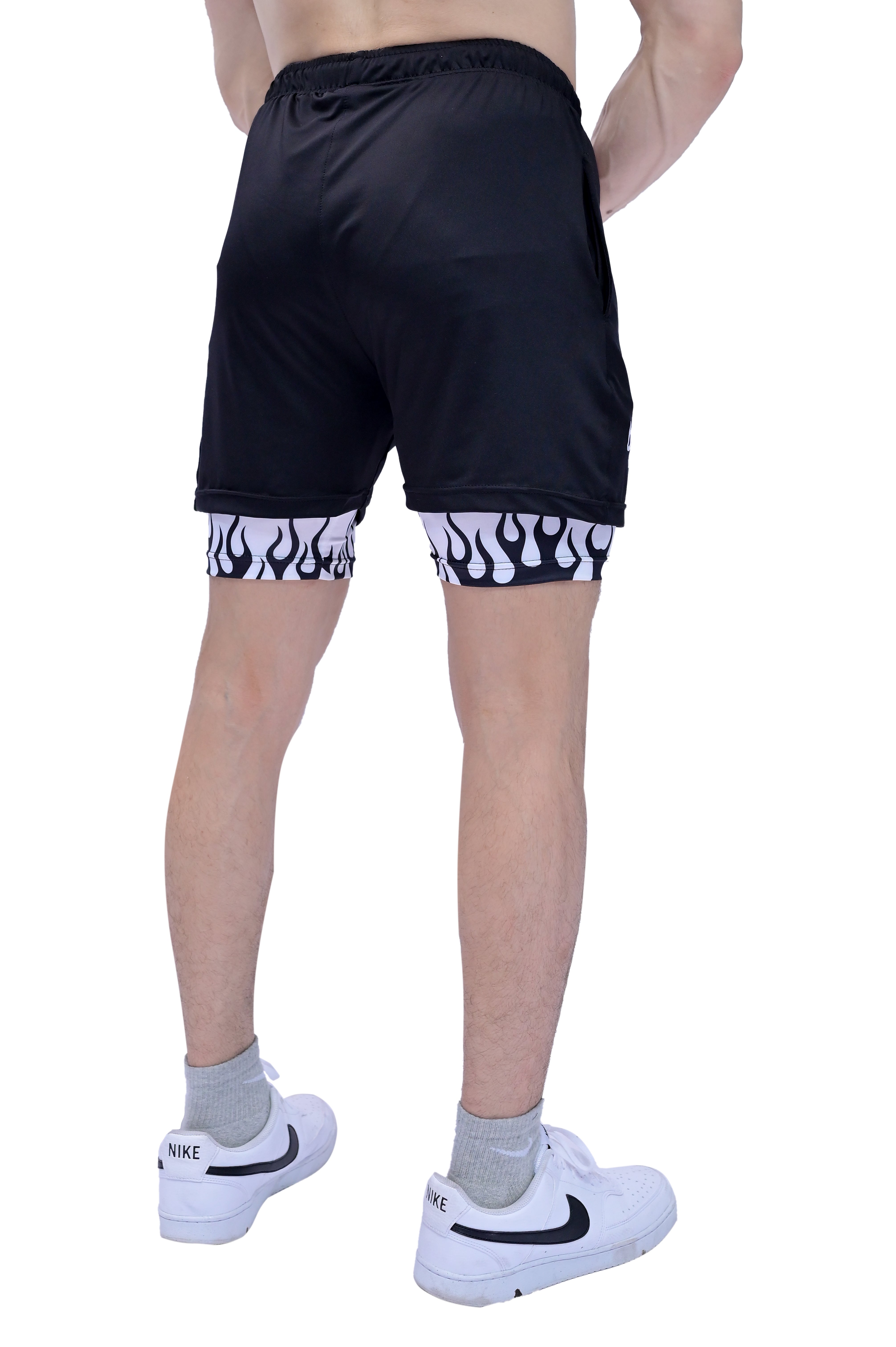 Baki Shorts (Black)
