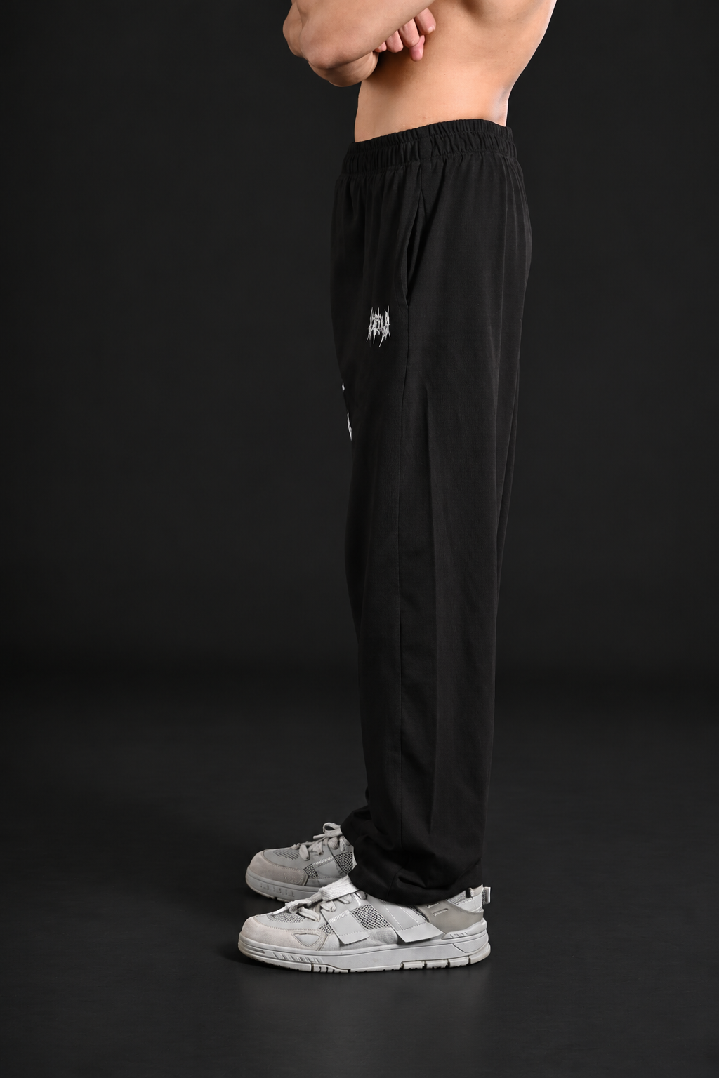 SKULL PRAYER SWEATPANTS