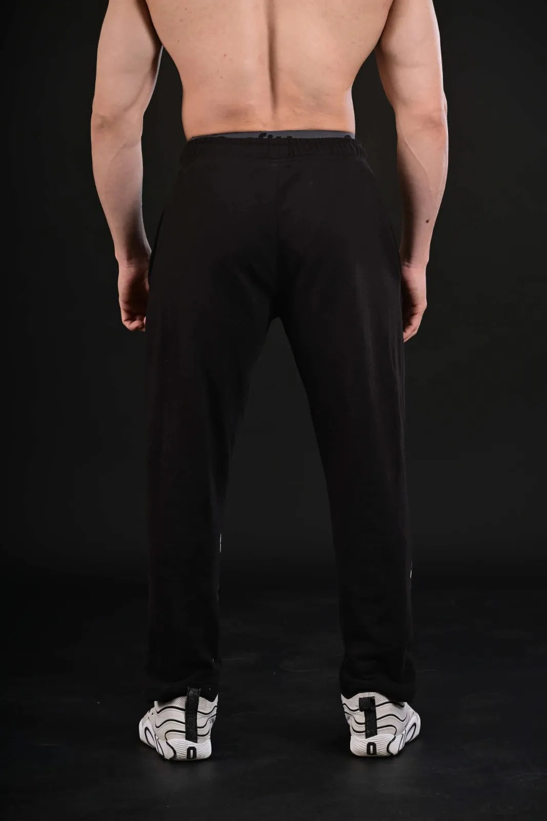 Premium Quality Gym Wear Pakistan Breathable Fabric Flame Trouser