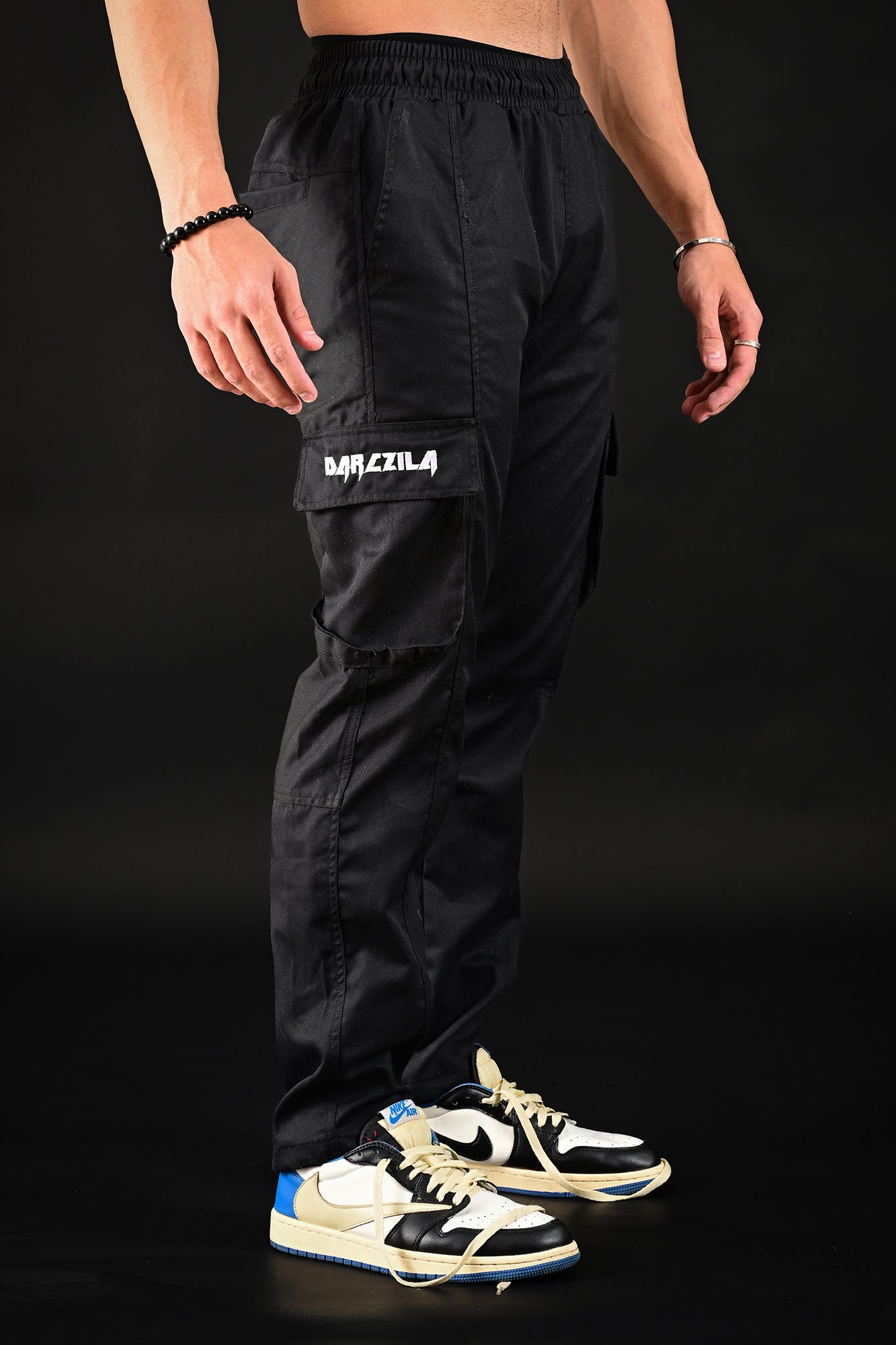 Black cargo pant, stylish and durable men's pants with multiple pockets, perfect for casual wear, streetwear, outdoor activities, and everyday comfort