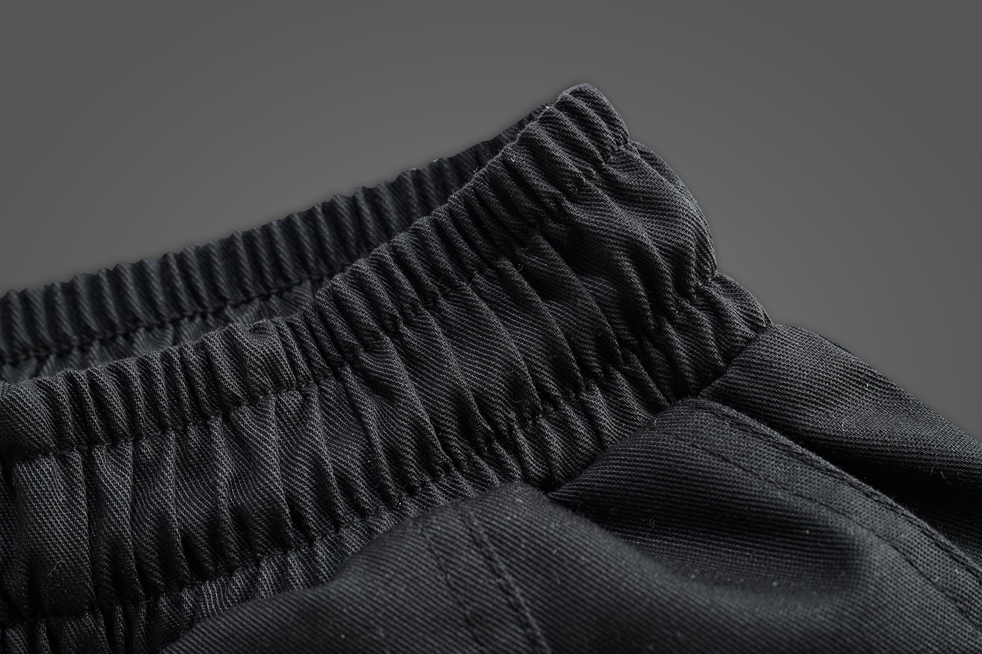 Black cargo pants for streetwear, stylish men's pants with multiple pockets, perfect for trendy urban outfits, casual wear, and everyday comfort