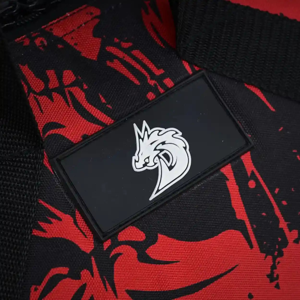 Large skull design gym carry bag