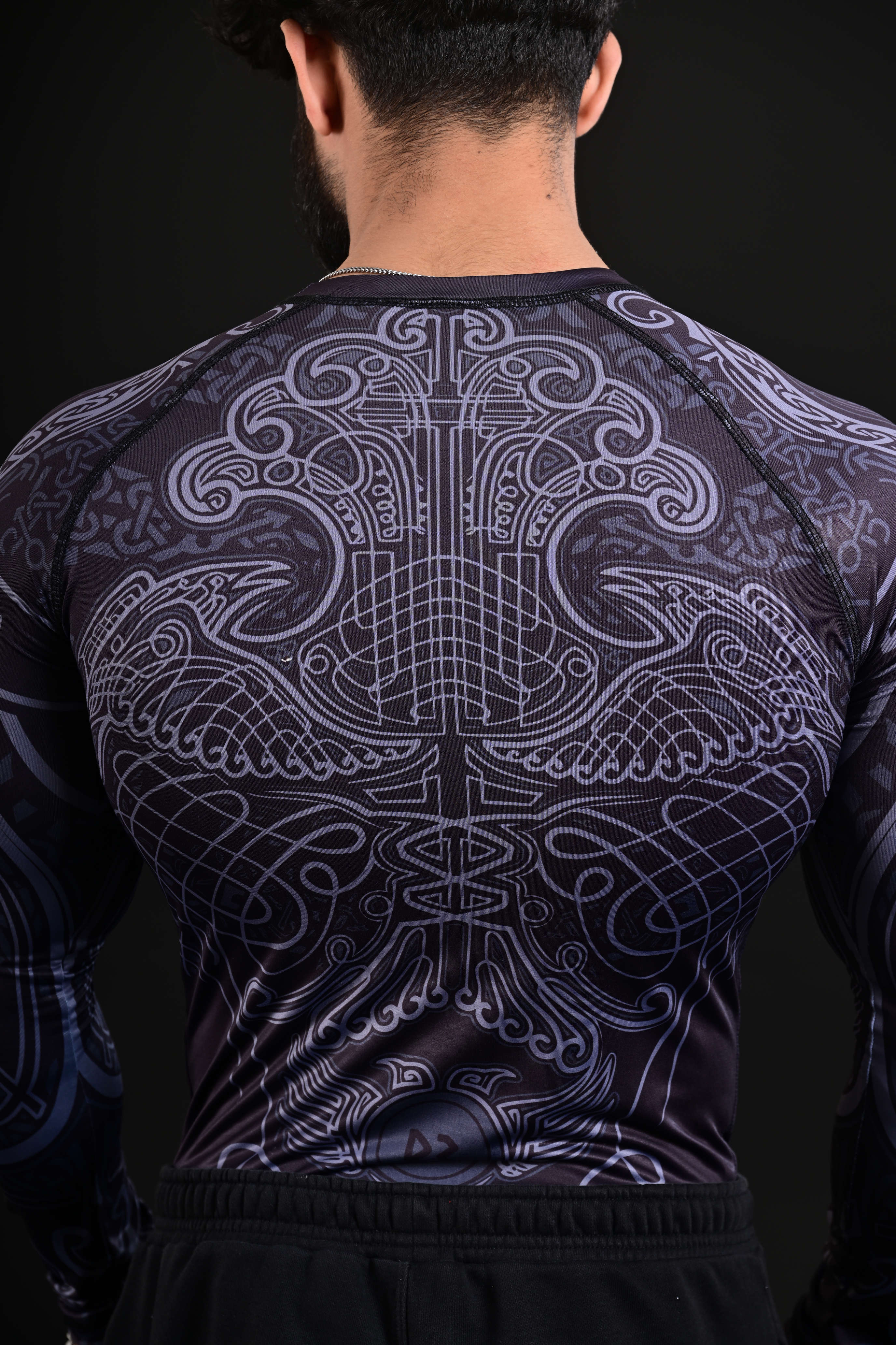 Roman Compression (Black)