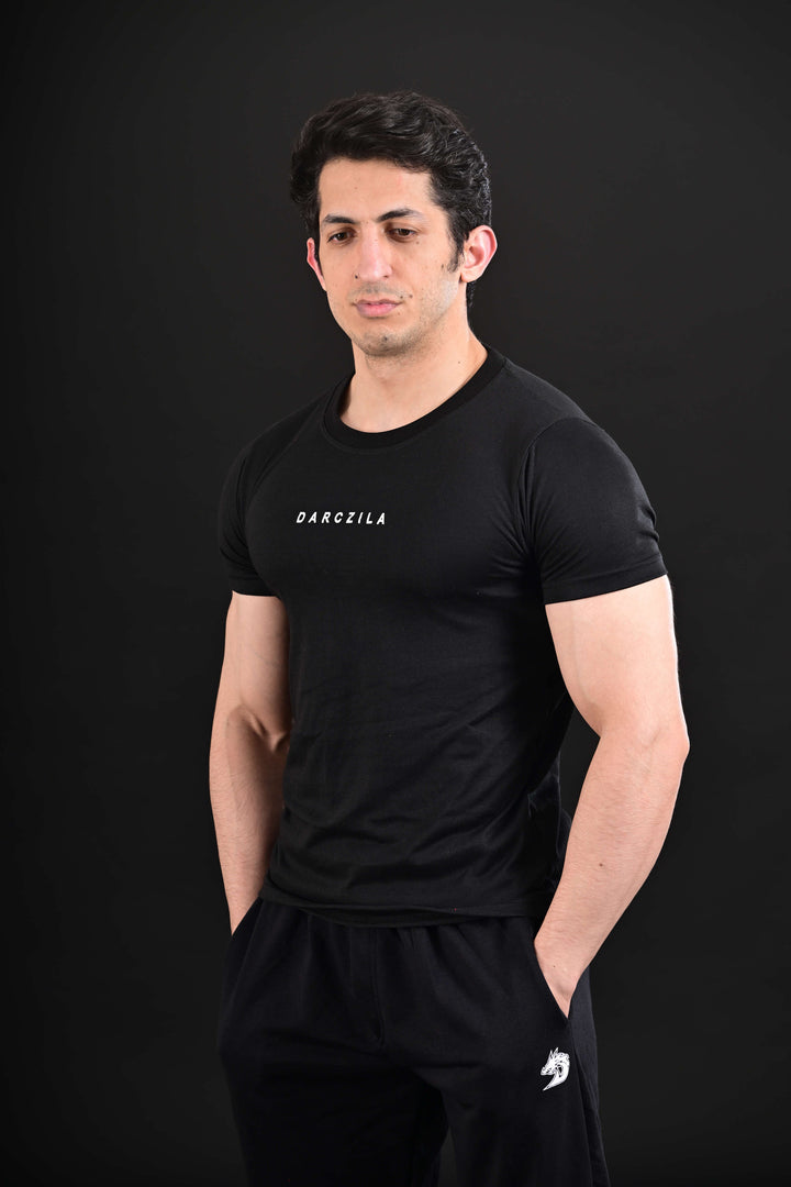Darczila T-Shirt (Black)