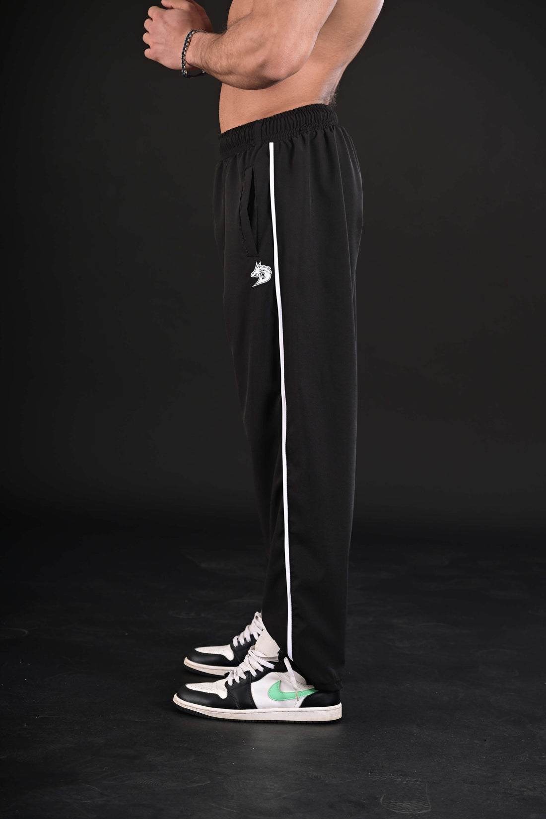 Loose Bottom Trousers (Black)