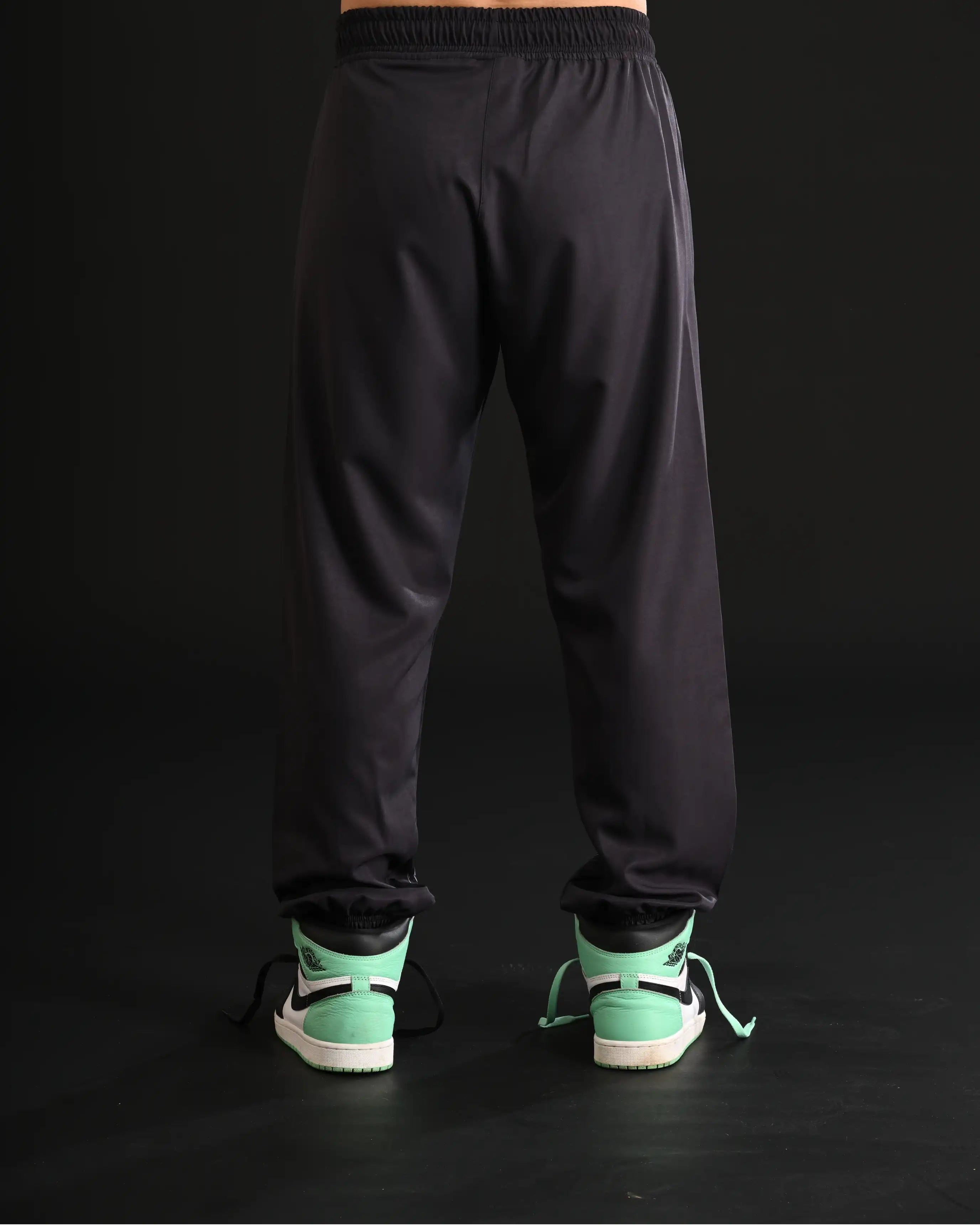 SPIDER CUFFED BOTTOM [BLACK]