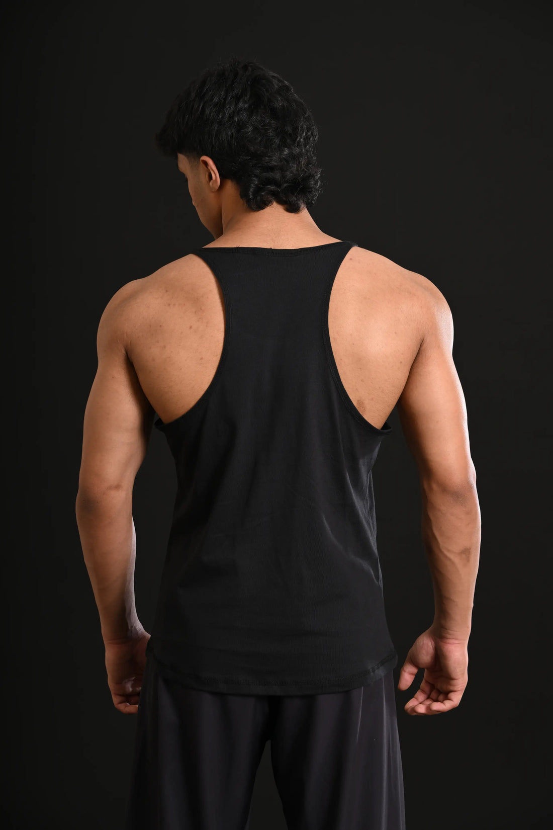 Darczila Tank Top [BLACK]