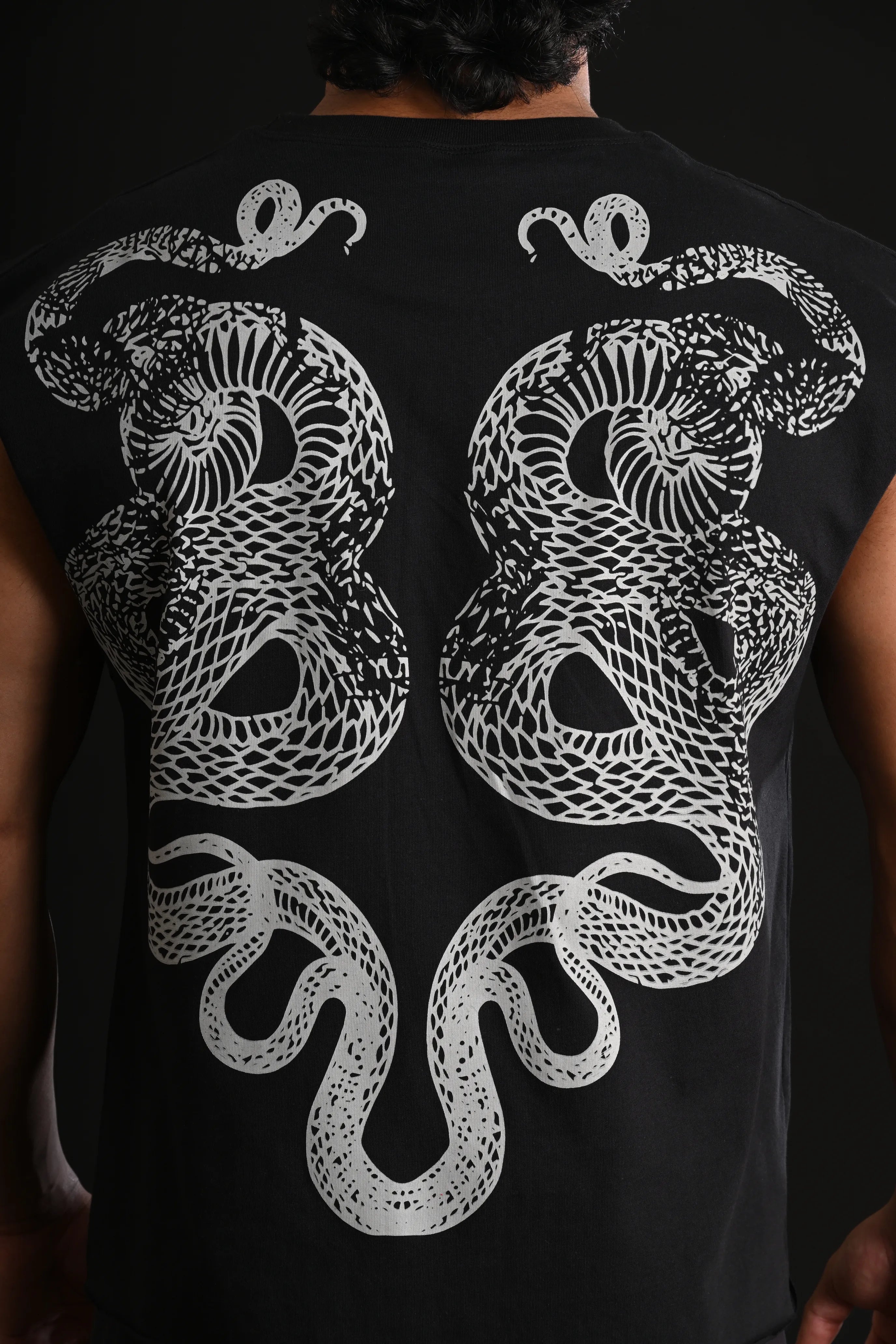 SNAKE CROPPED TANK [BLACK]