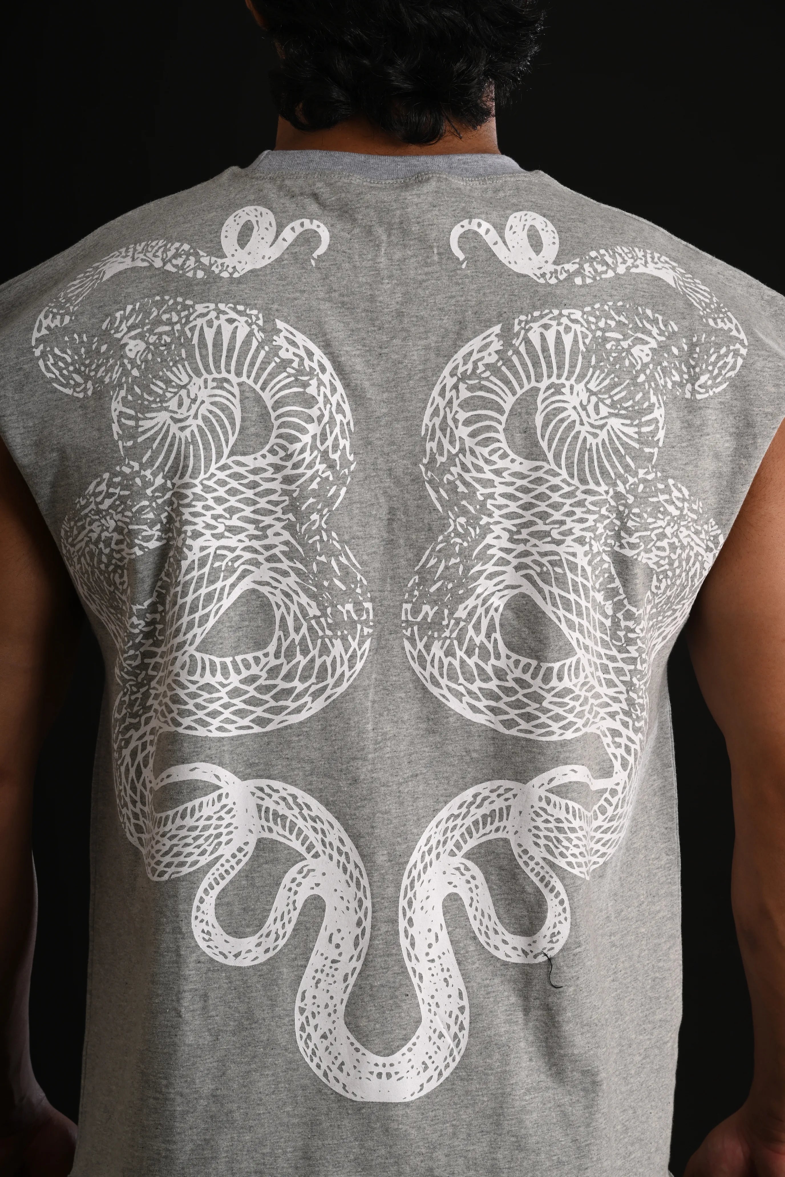 SNAKE CROPPED TANK [GREY]