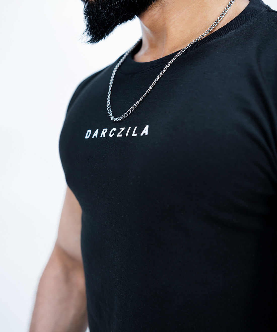 Darczila T-Shirt (Black)