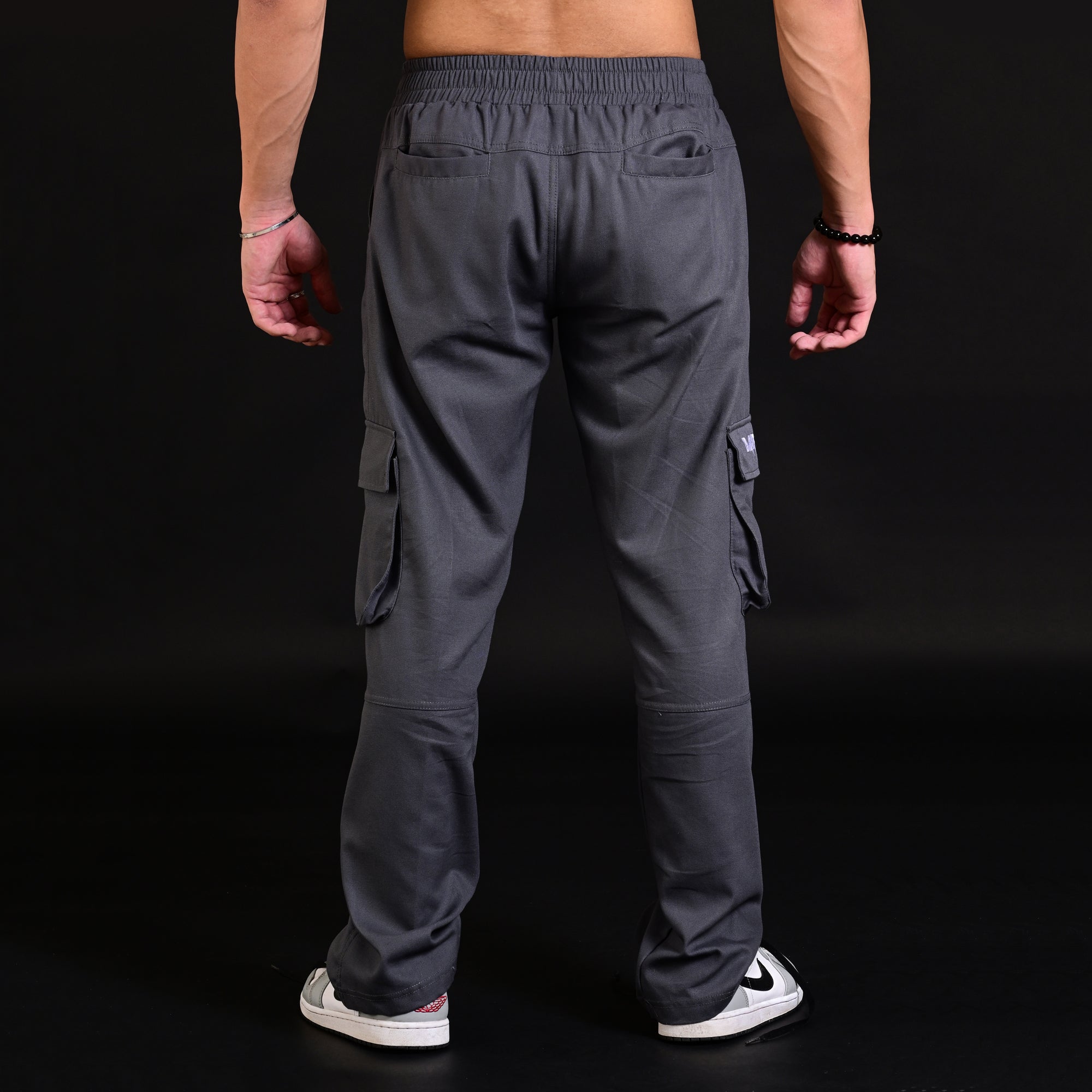 Grey cargo pants for men, durable and stylish men's pants with multiple pockets, ideal for casual, active, and everyday wear