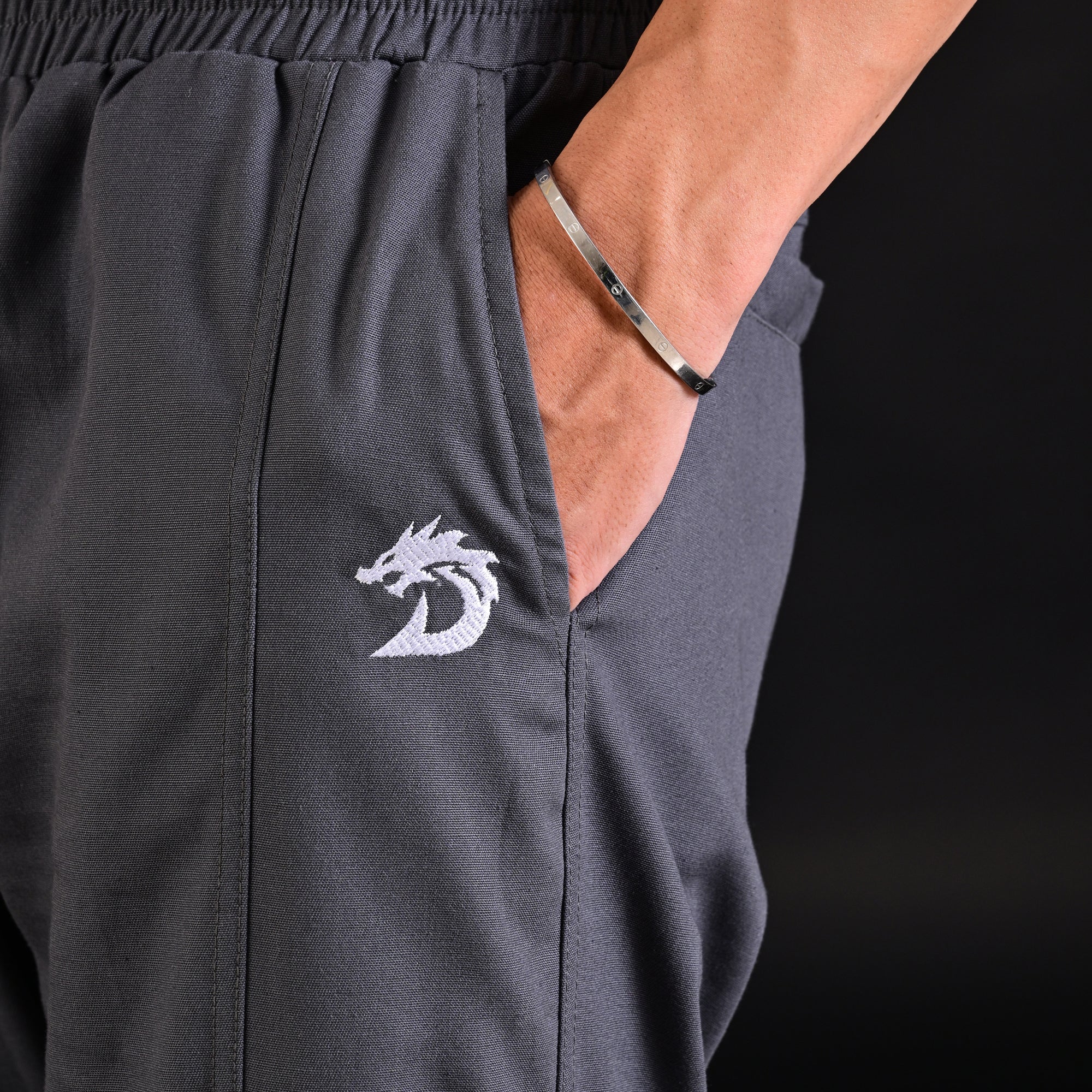 Men's grey cargo pants, versatile and durable pants with multiple pockets, ideal for casual, active, and everyday wear