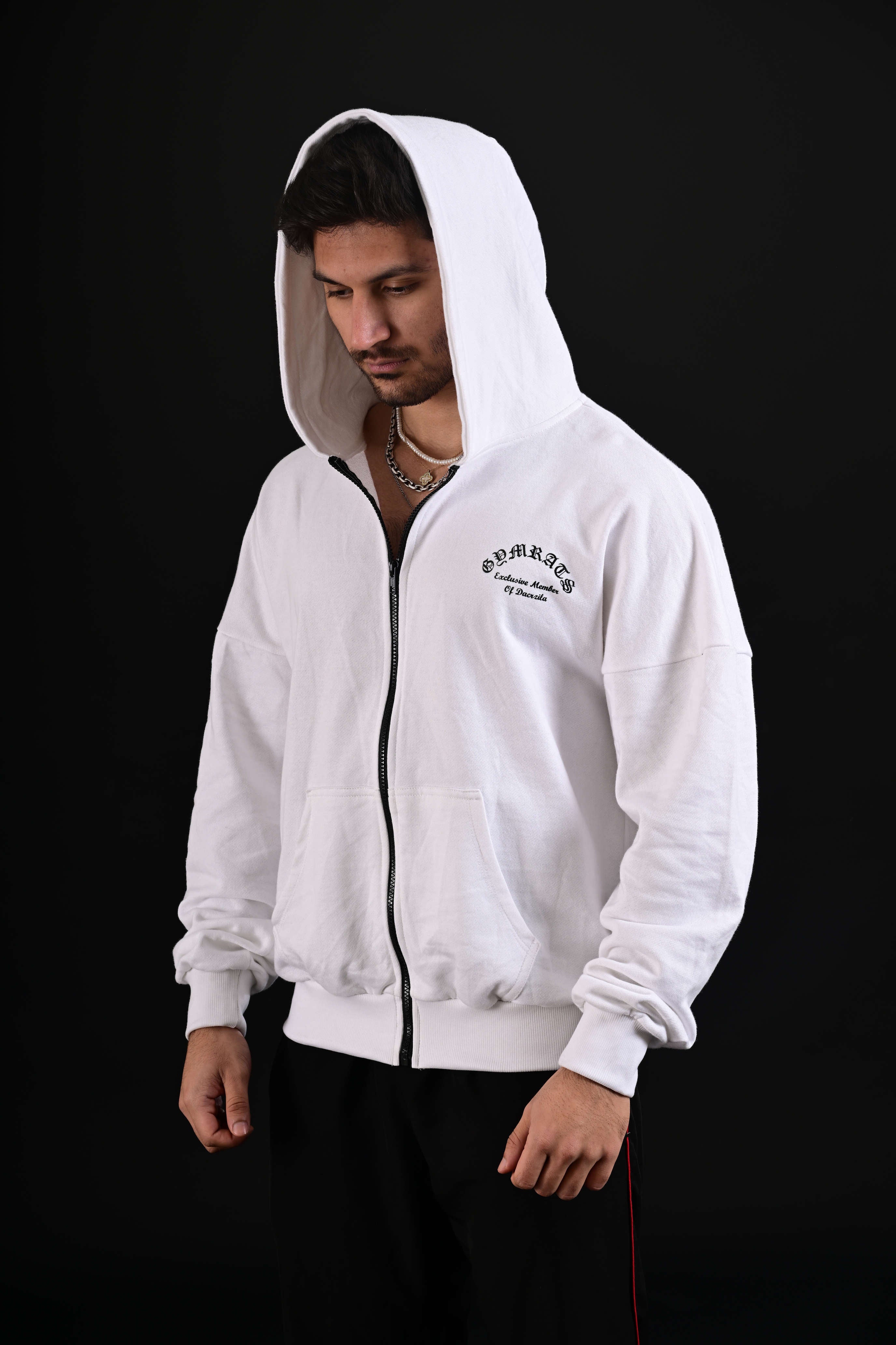 White oversized hoodie for men Pakistan
